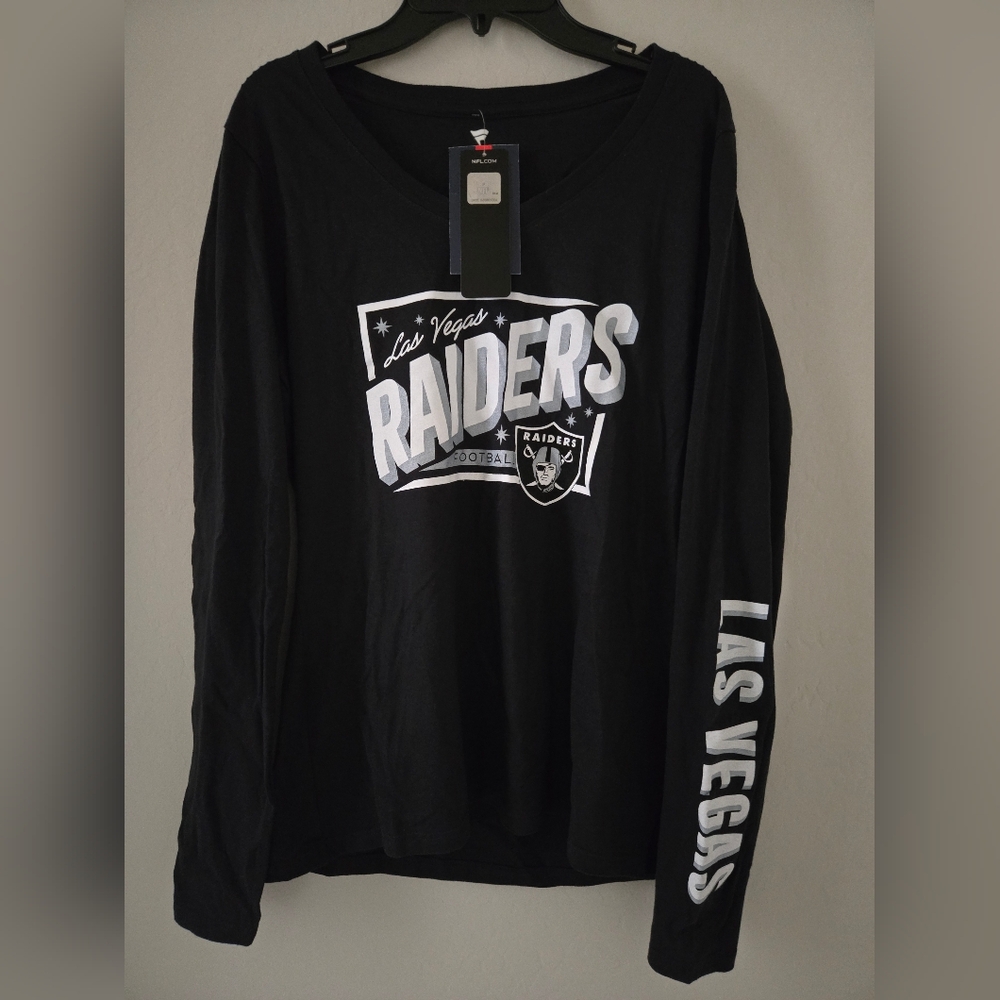 Women’s Raider’s Fanatics shirt. New